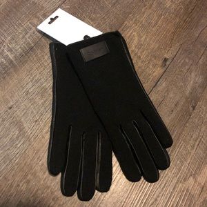 Calvin Klein Gloves